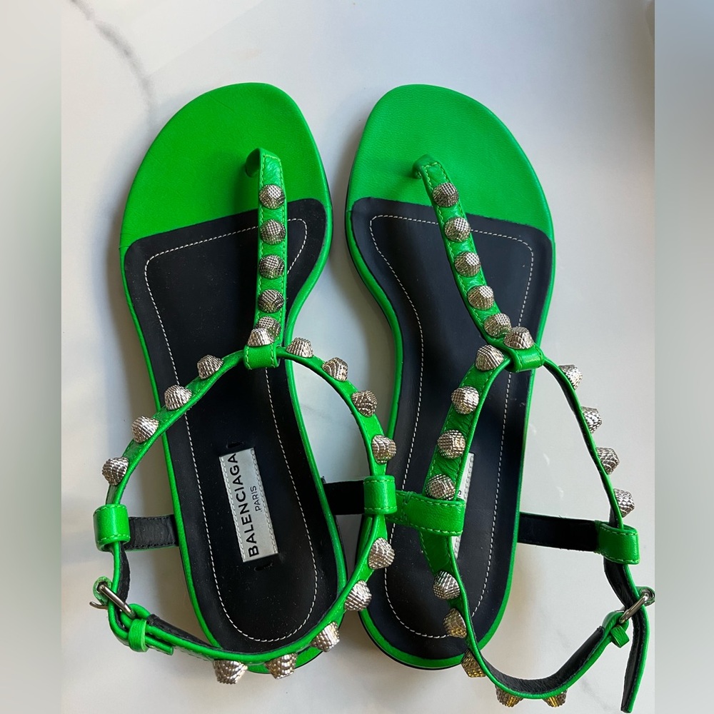 Balenciaga women’s sandlas
